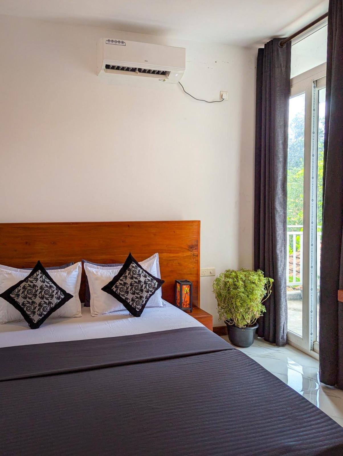 Airport Hotel By Cmb Apartments Negombo Ngoại thất bức ảnh