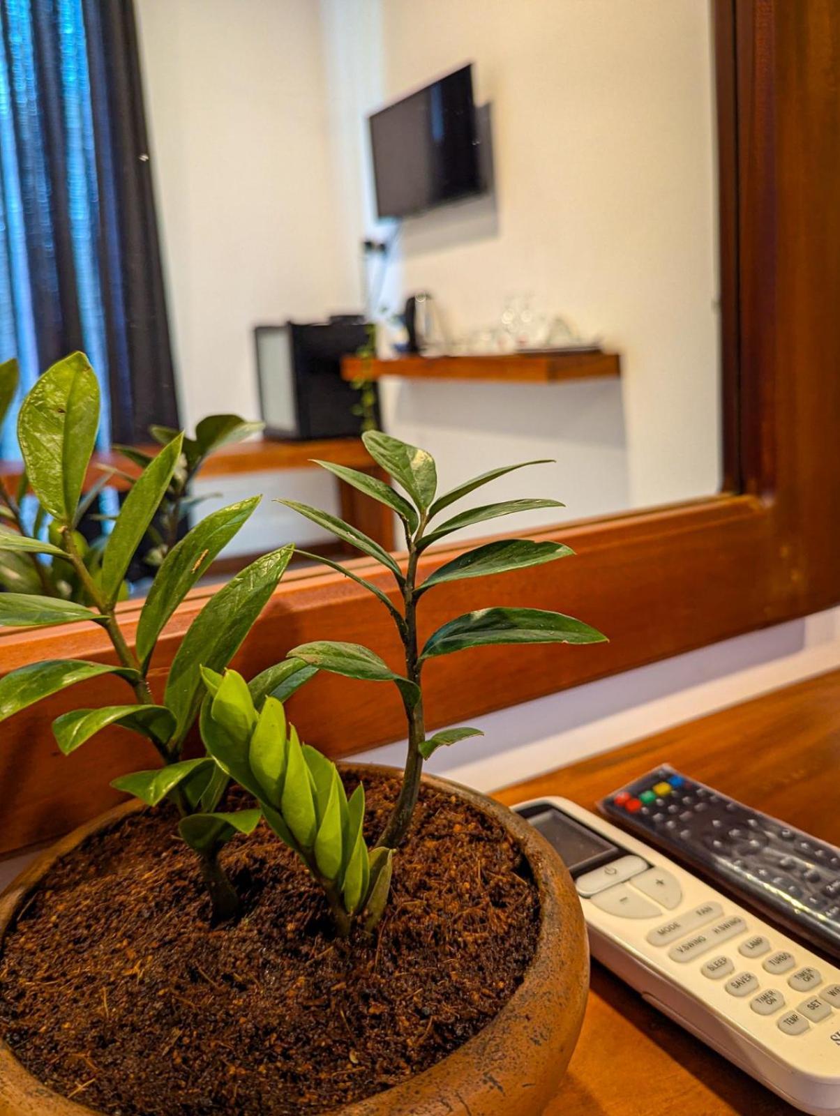 Airport Hotel By Cmb Apartments Negombo Ngoại thất bức ảnh